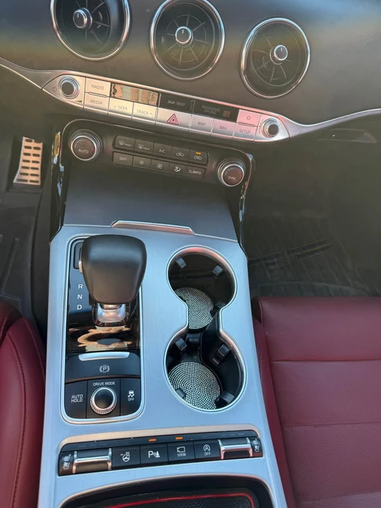 2019 Kia Stinger GT - Image 7 of 16