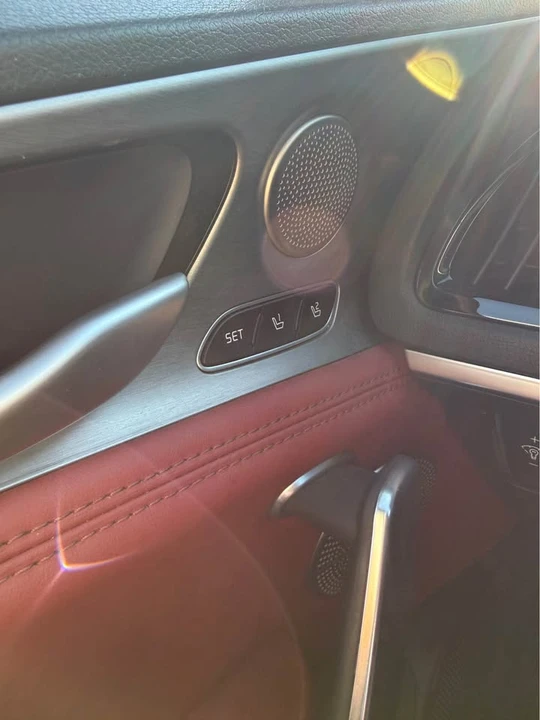 2019 Kia Stinger GT - Image 11 of 16