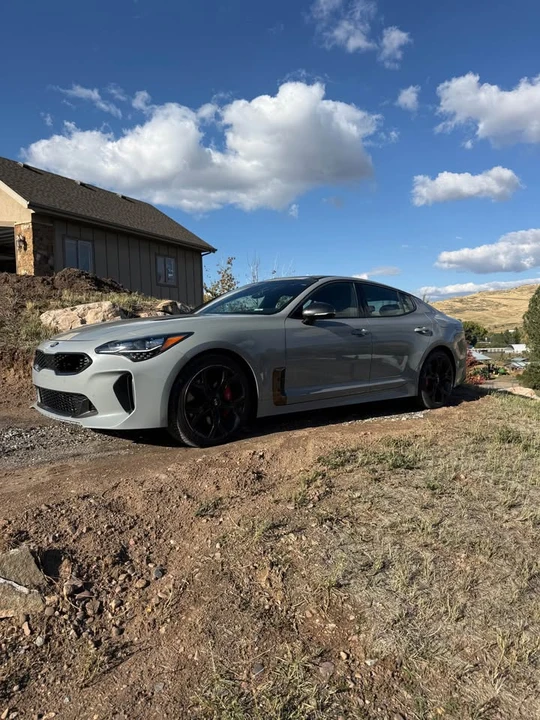 2019 Kia Stinger GT - Image 16 of 16