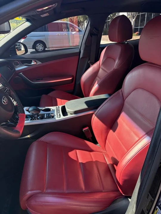 2019 Kia Stinger GT - Image 5 of 10