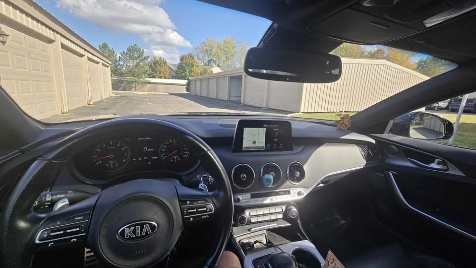 2019 Kia Stinger GT - Image 13 of 17
