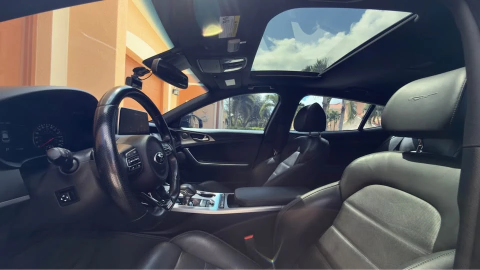 2019 Kia Stinger GT - Image 9 of 20