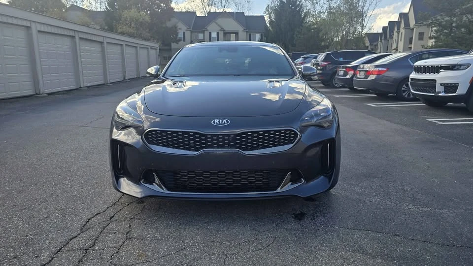 2019 Kia Stinger GT - Image 9 of 17
