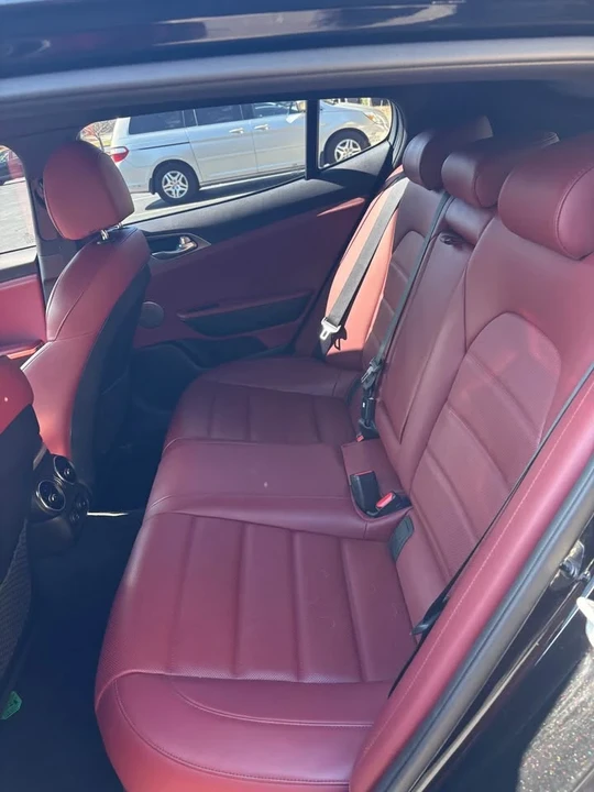 2019 Kia Stinger GT - Image 6 of 10