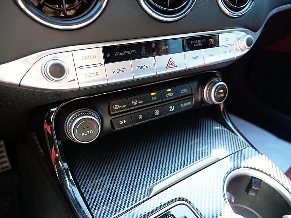 2019 Kia Stinger GT - Image 9 of 20