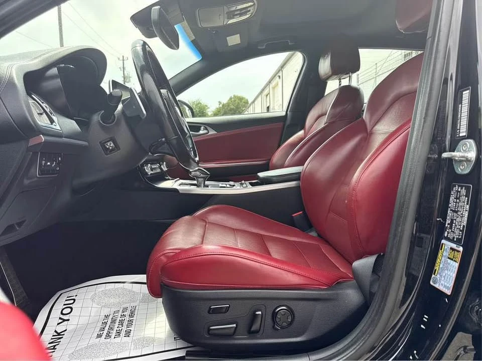 2019 Kia Stinger GT - Image 17 of 18
