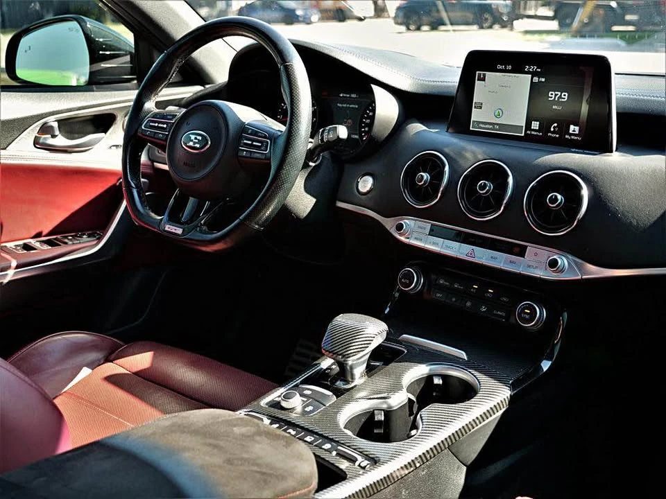 2019 Kia Stinger GT - Image 17 of 20