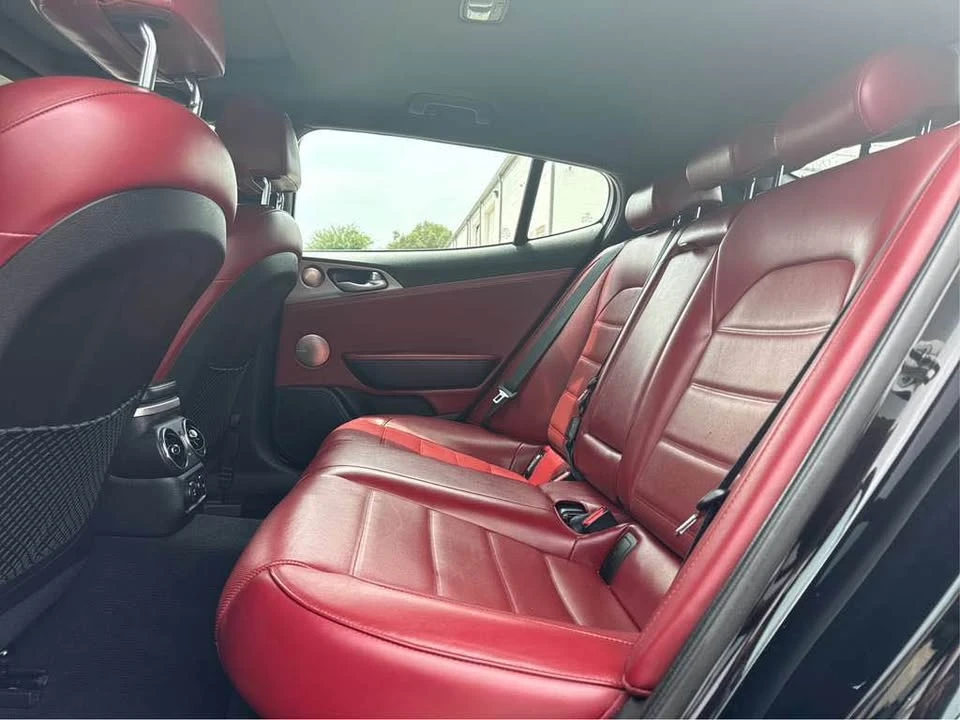 2019 Kia Stinger GT - Image 16 of 18