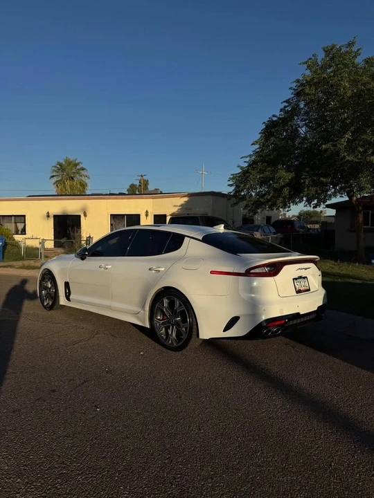 2019 Kia Stinger GT - Image 7 of 15