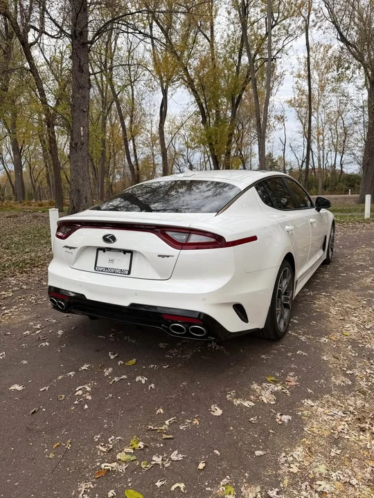 2019 Kia Stinger GT - Image 4 of 6