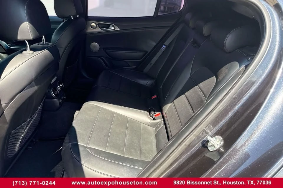 2019 Kia Stinger GT - Image 12 of 19