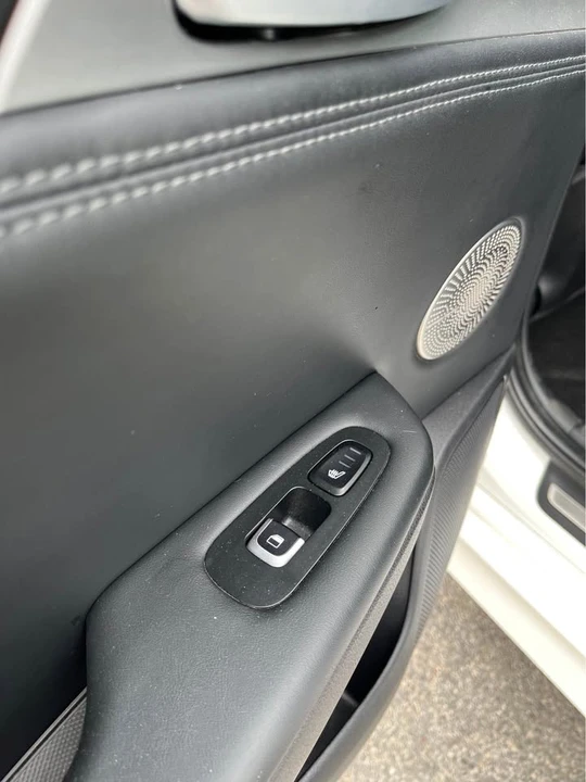 2019 Kia Stinger GT - Image 9 of 16