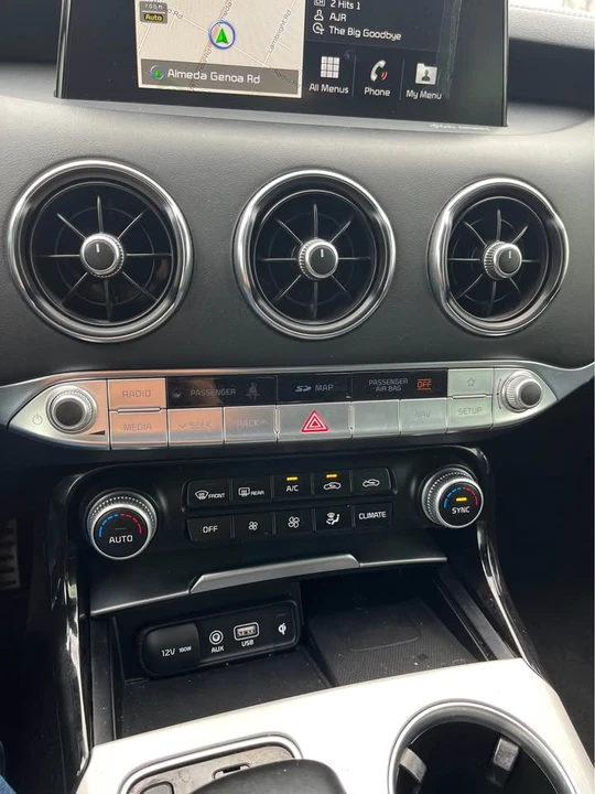 2019 Kia Stinger GT - Image 12 of 16