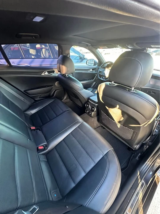 2019 Kia Stinger GT - Image 5 of 8
