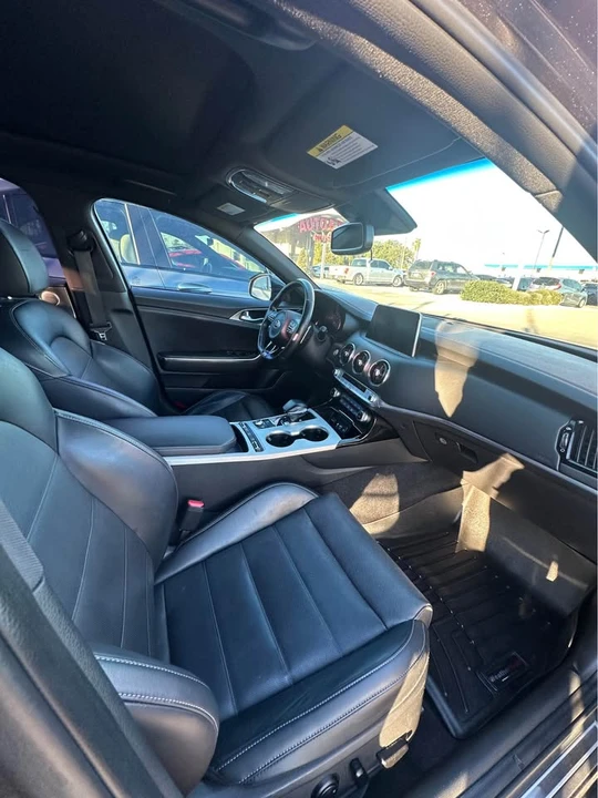 2019 Kia Stinger GT - Image 4 of 8