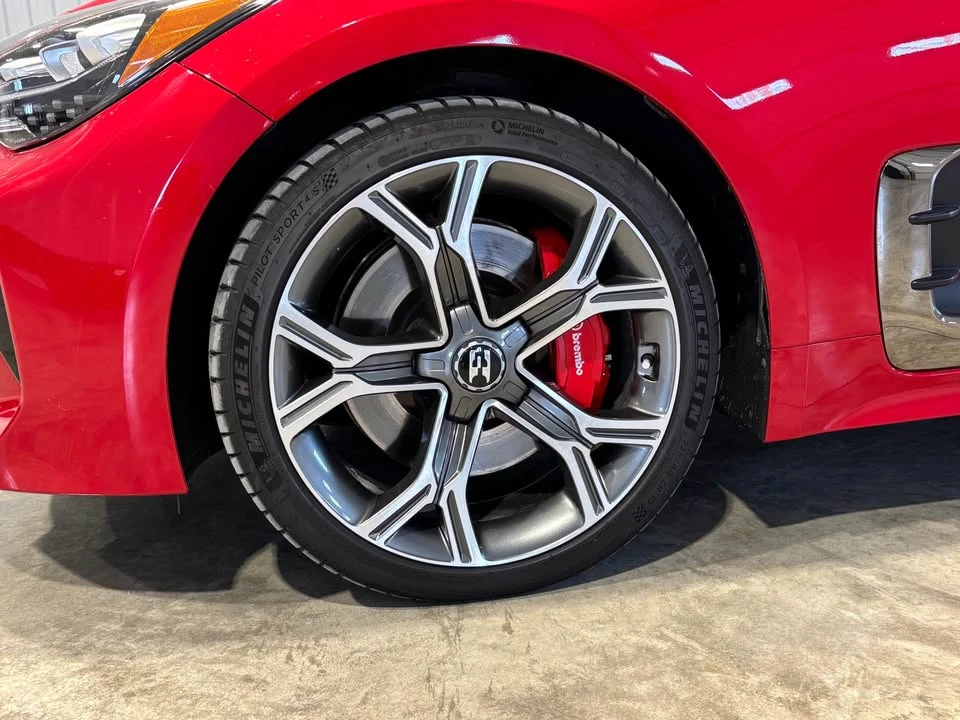 2019 Kia Stinger GT - Image 8 of 20