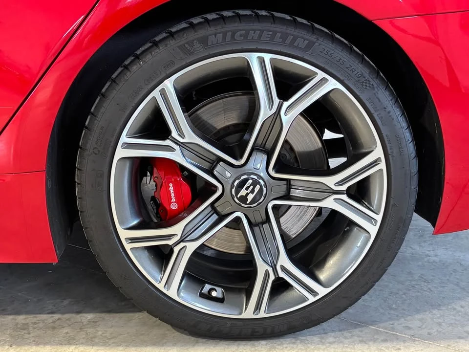 2019 Kia Stinger GT - Image 9 of 20