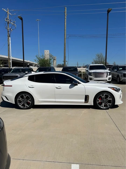 2019 Kia Stinger GT - Image 7 of 10