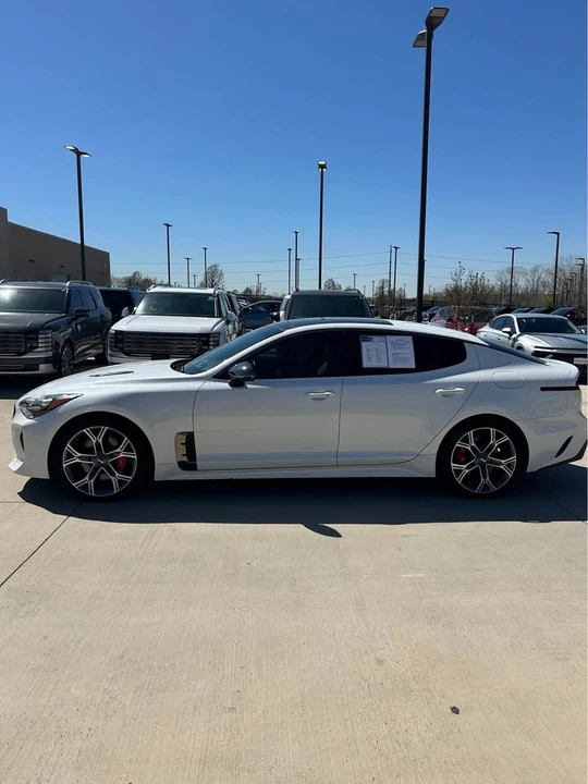 2019 Kia Stinger GT - Image 9 of 10