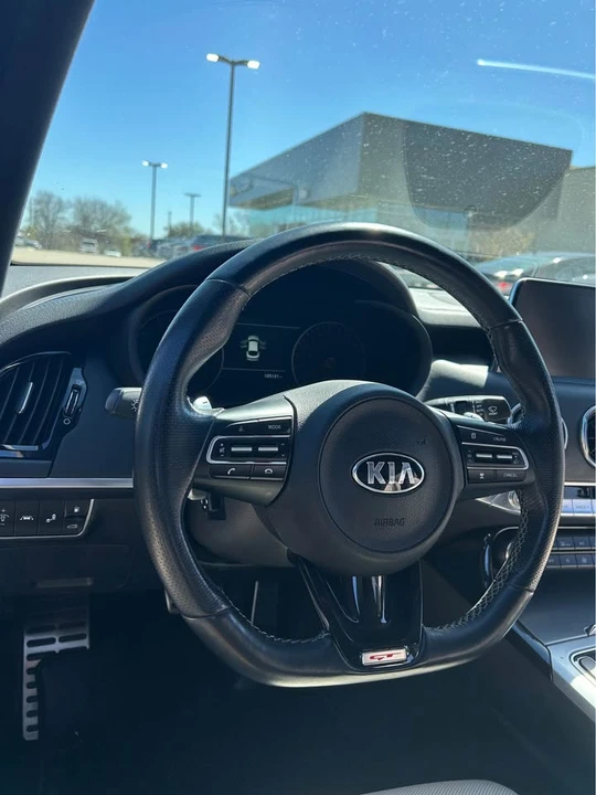 2019 Kia Stinger GT - Image 3 of 10