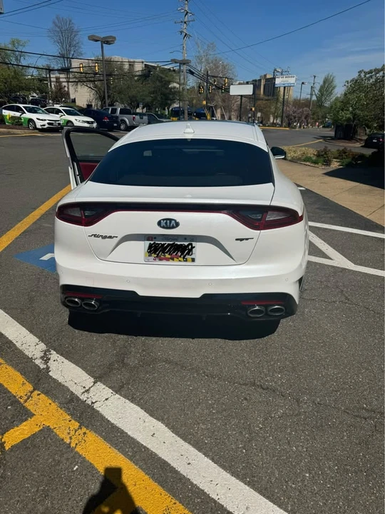 2019 Kia Stinger GT - Image 6 of 13