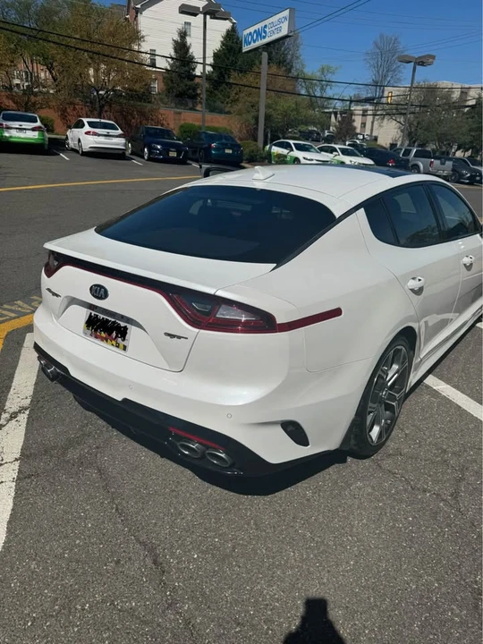 2019 Kia Stinger GT - Image 5 of 13