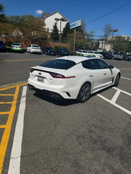 2019 Kia Stinger GT - Image 4 of 13