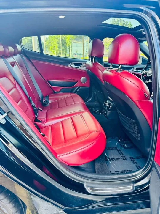 2019 Kia Stinger GT - Image 8 of 14