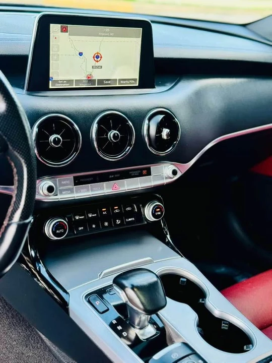 2019 Kia Stinger GT - Image 11 of 14