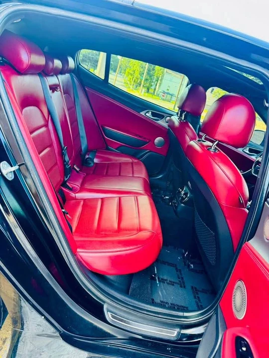 2019 Kia Stinger GT - Image 12 of 14