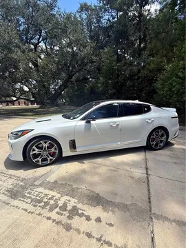 2019 Kia Stinger GT2