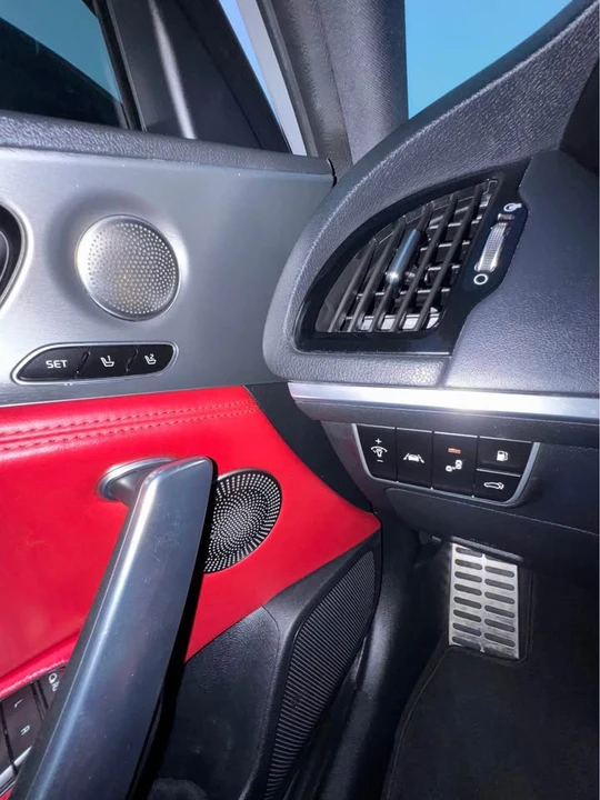 2019 Kia Stinger GT - Image 18 of 20