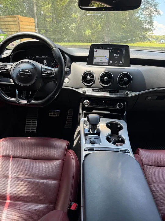2019 Kia Stinger GT - Image 6 of 9