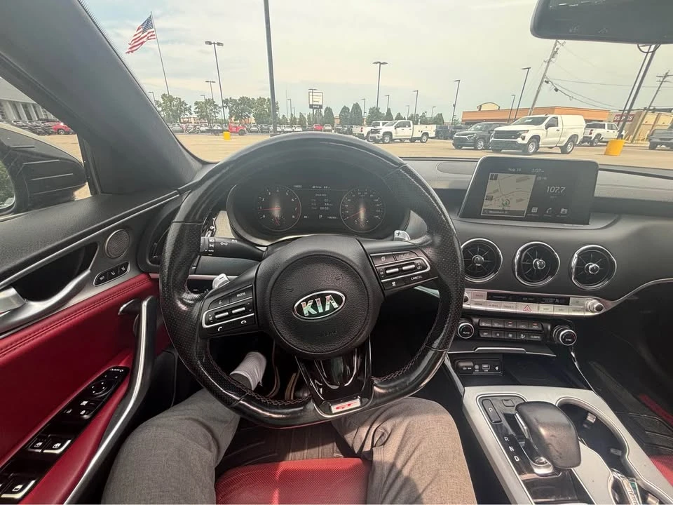 2019 Kia Stinger GT - Image 8 of 12