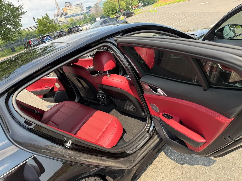 2019 Kia Stinger GT - Image 7 of 12