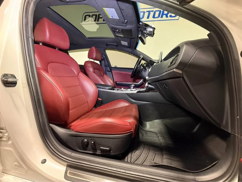 2019 Kia Stinger GT - Image 12 of 18