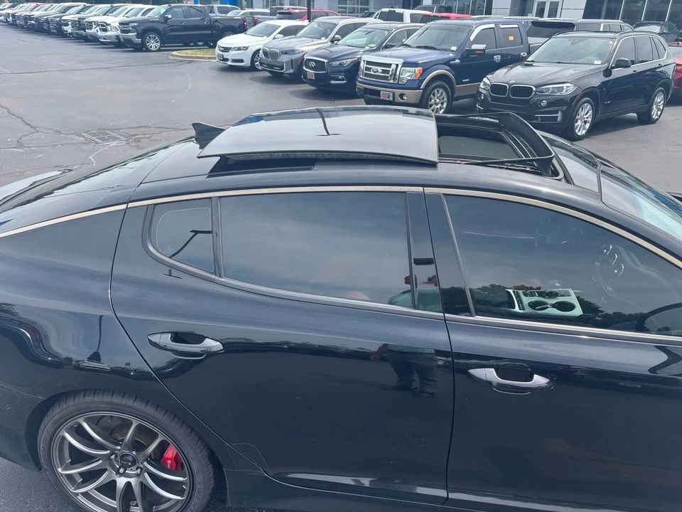 2019 Kia Stinger GT - Image 5 of 12
