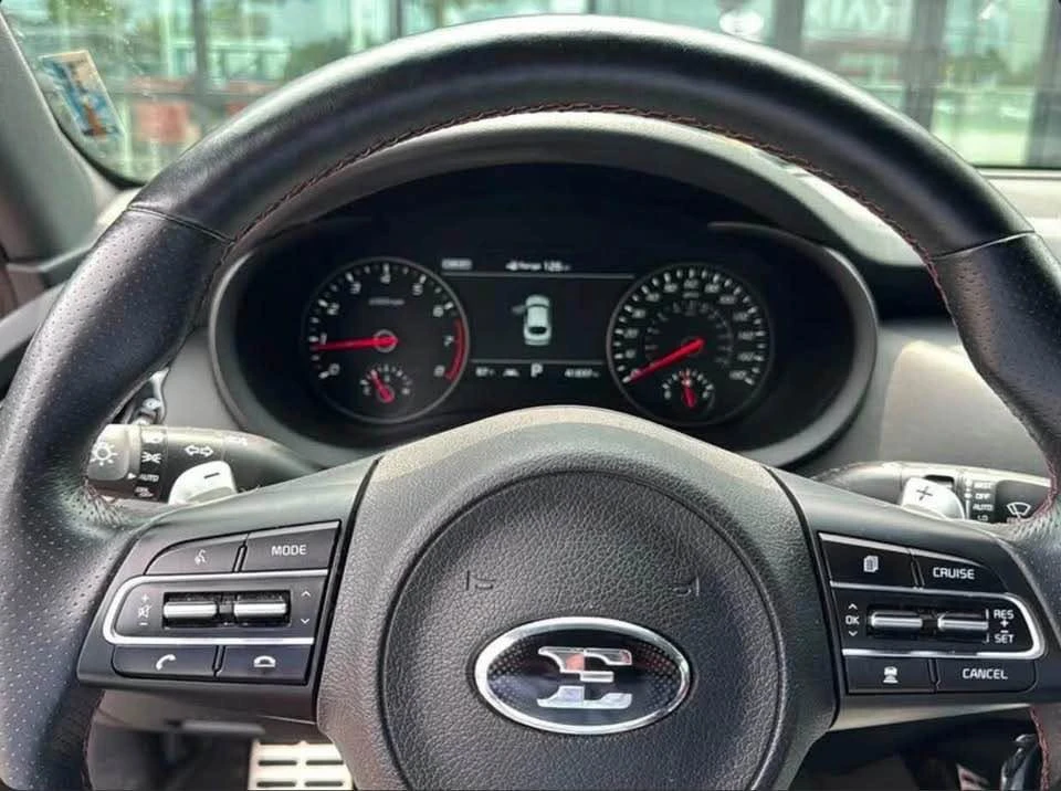 2019 Kia Stinger GT - Image 2 of 5