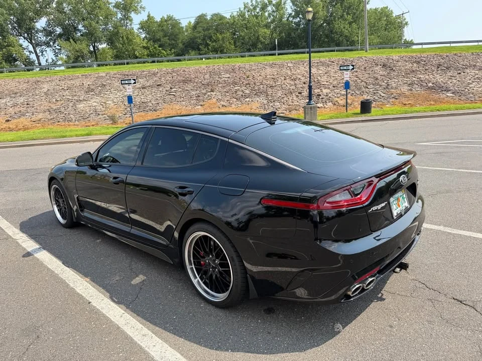 2019 Kia Stinger GT - Image 4 of 12