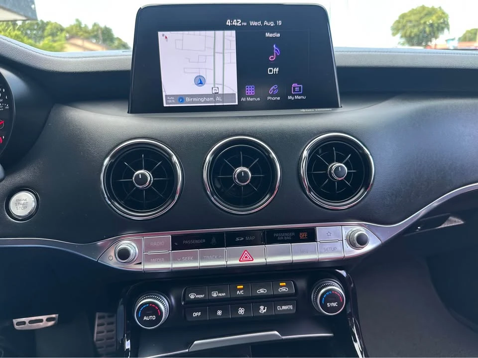 2019 Kia Stinger GT - Image 12 of 20