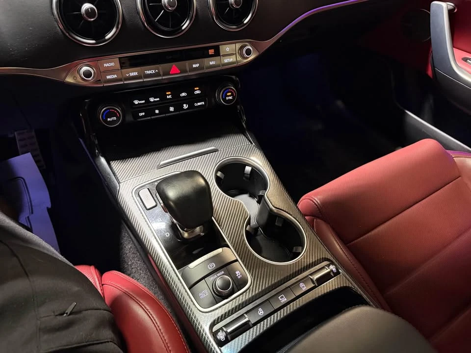 2019 Kia Stinger GT - Image 16 of 20