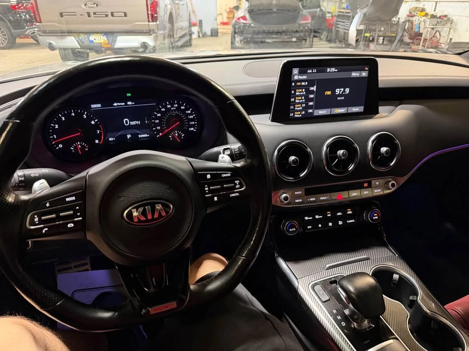 2019 Kia Stinger GT - Image 14 of 20