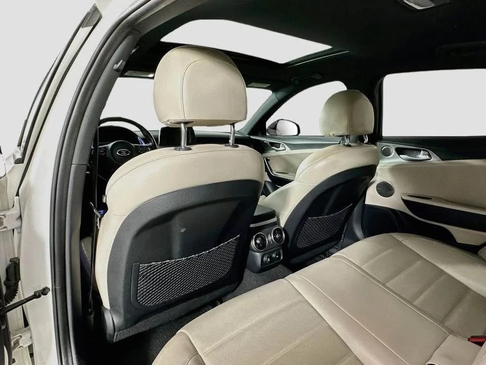 2019 Kia Stinger GT - Image 4 of 5