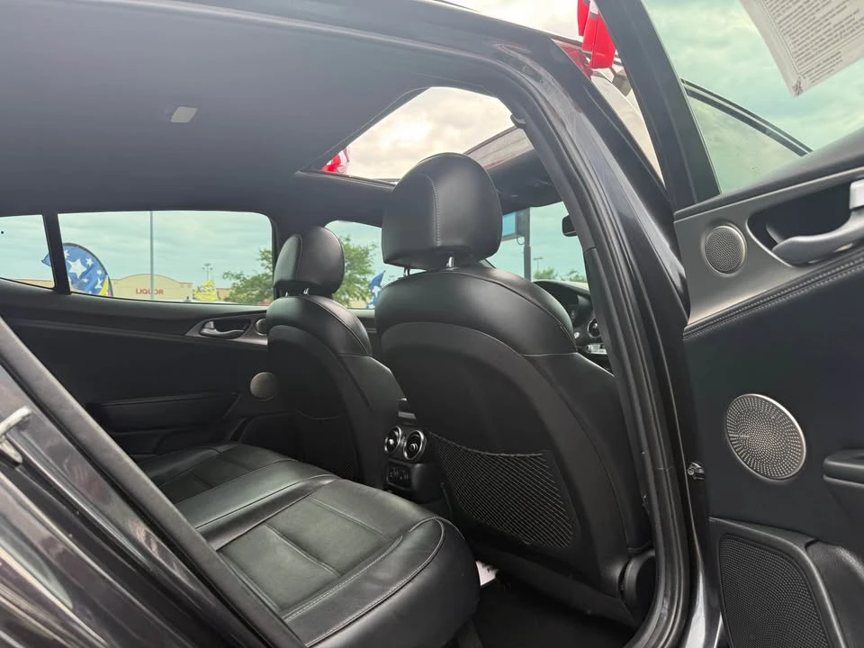 2019 Kia Stinger GT - Image 13 of 19