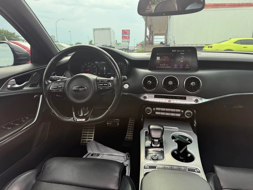 2019 Kia Stinger GT - Image 18 of 19