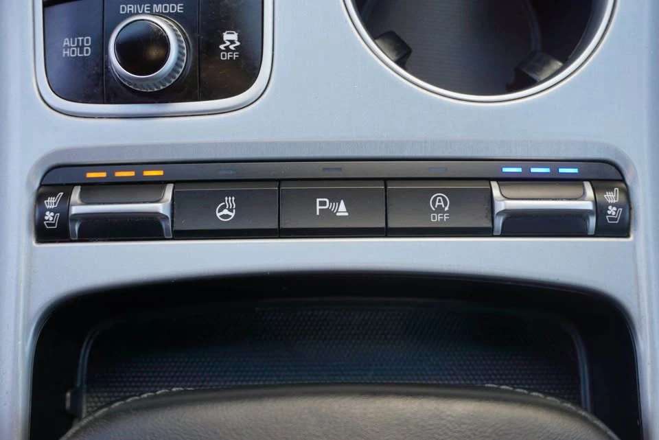 2019 Kia Stinger GT - Image 13 of 19
