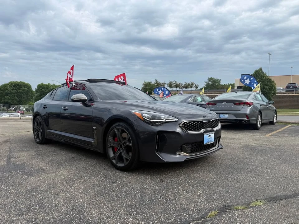2019 Kia Stinger GT - Image 10 of 19
