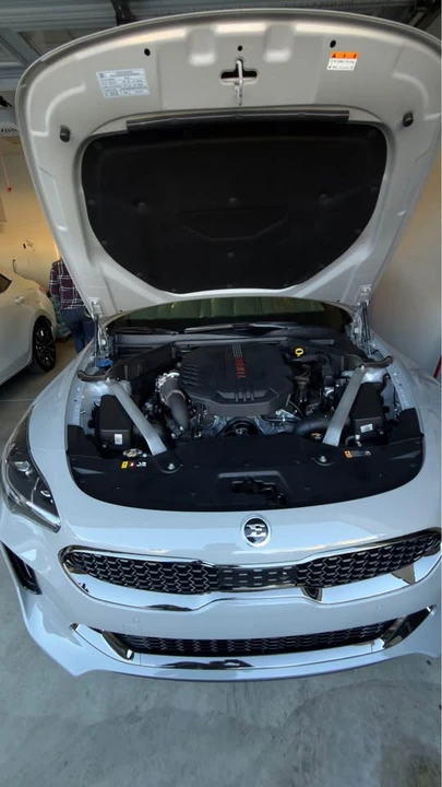 2019 Kia Stinger GT - Image 5 of 11
