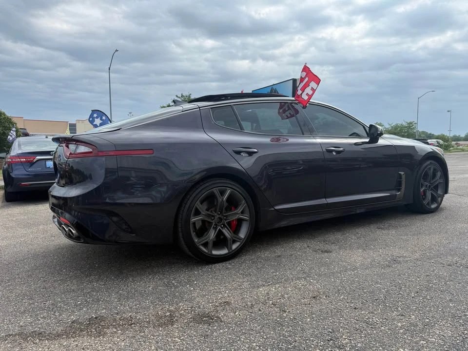 2019 Kia Stinger GT - Image 8 of 19