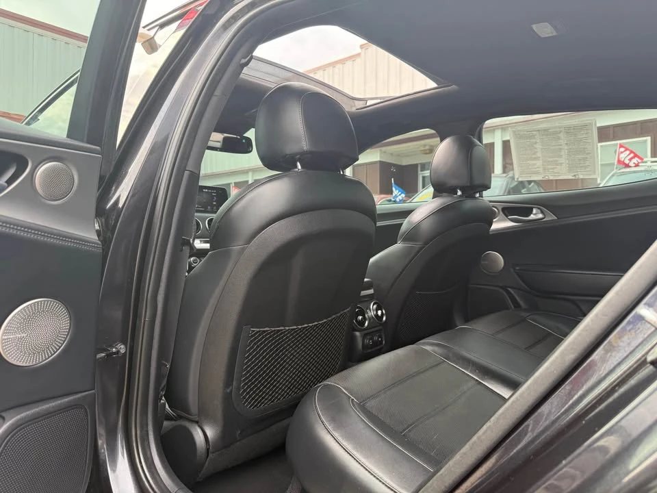 2019 Kia Stinger GT - Image 14 of 19